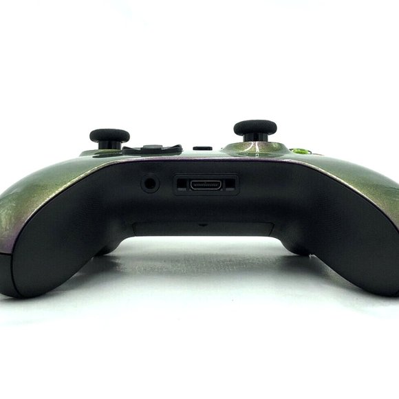 Custom Xbox Series X / S Wireless Controller - Glossy Chameleon Pink Green - Picture 4 of 8